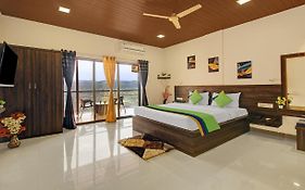 Valley View Resort Panchgani 3*
